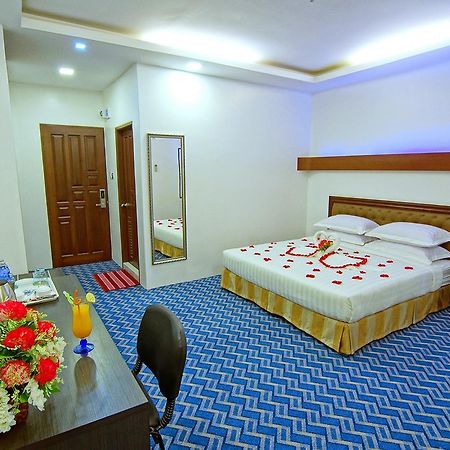 Perfect Hotel Mandalay Exterior foto