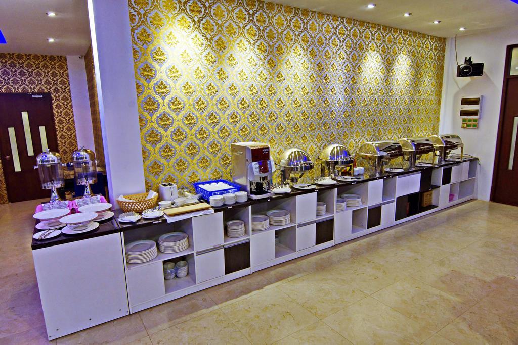 Perfect Hotel Mandalay Exterior foto
