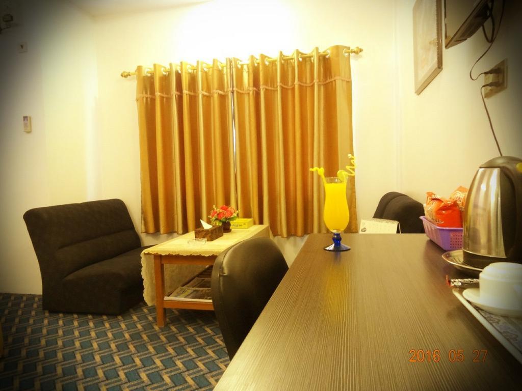 Perfect Hotel Mandalay Exterior foto