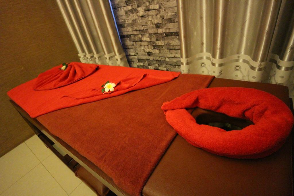 Perfect Hotel Mandalay Exterior foto