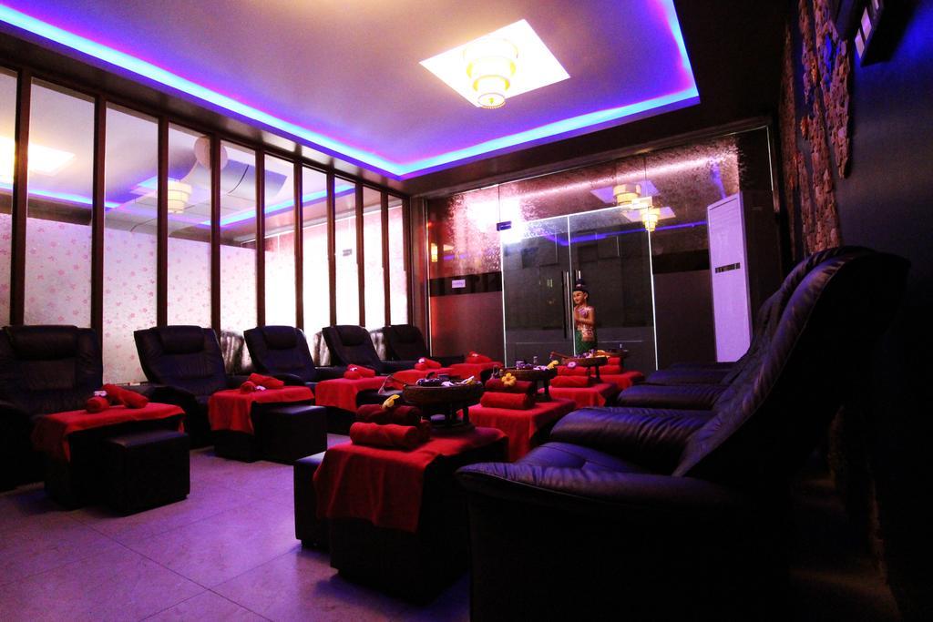 Perfect Hotel Mandalay Exterior foto