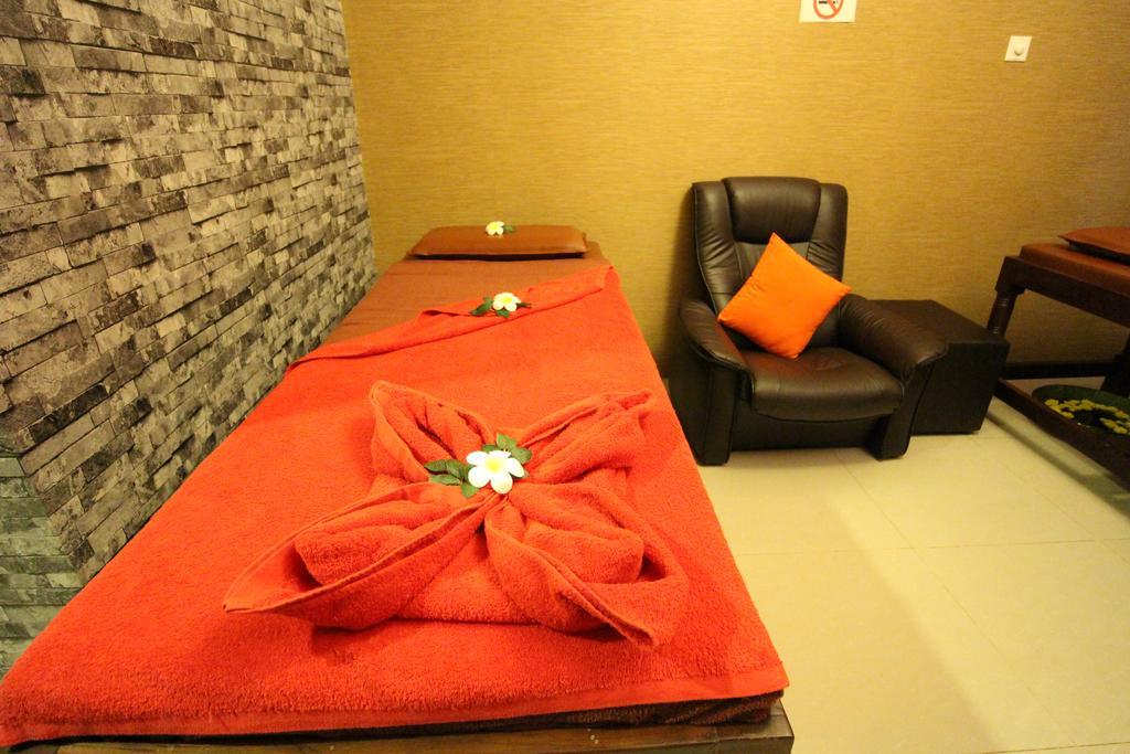 Perfect Hotel Mandalay Exterior foto