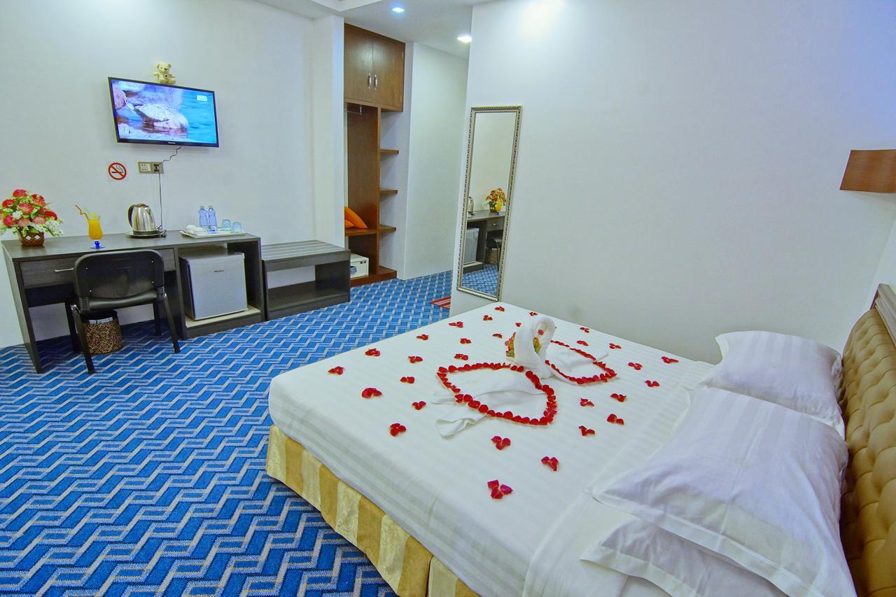Perfect Hotel Mandalay Exterior foto