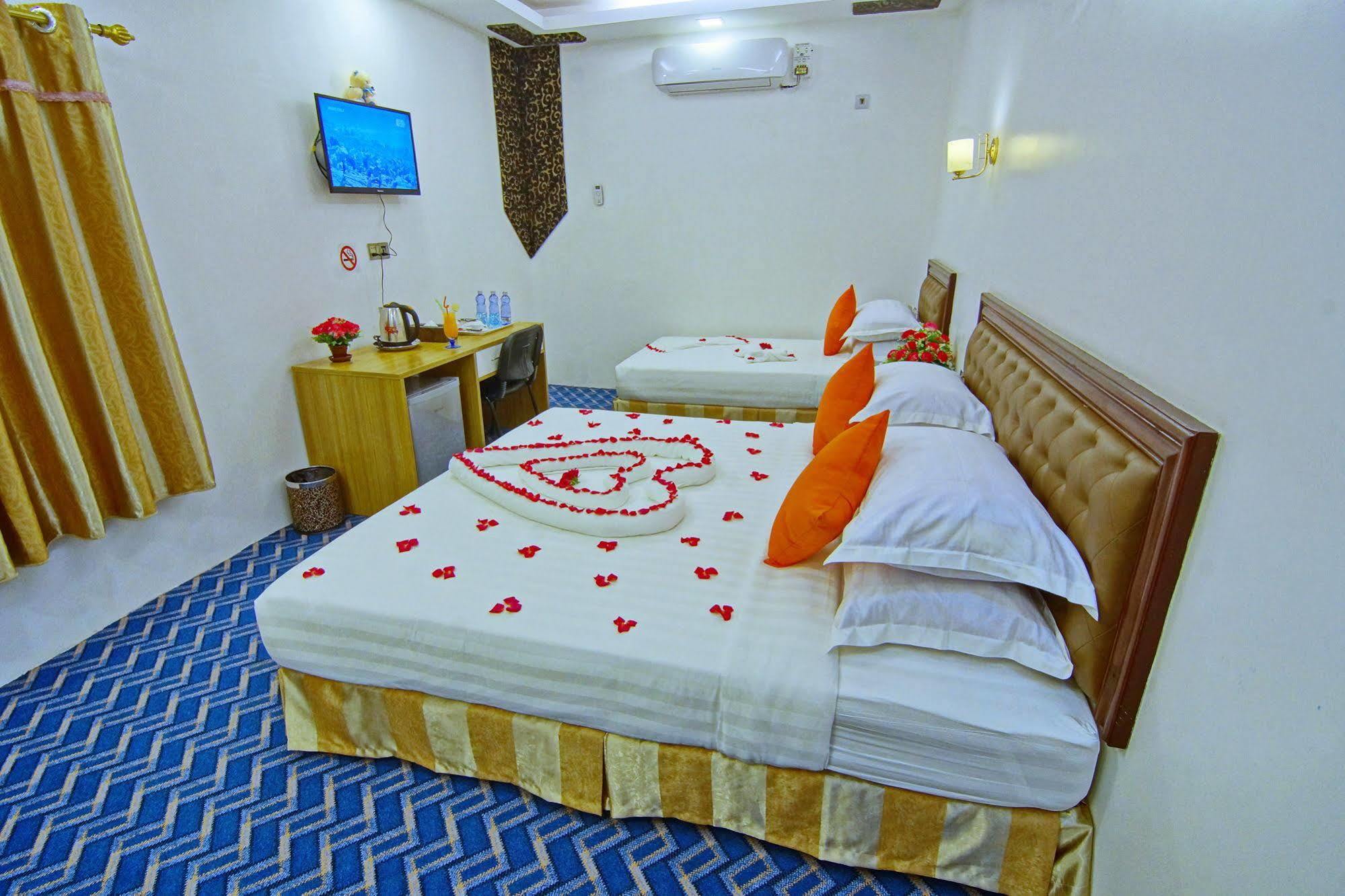 Perfect Hotel Mandalay Exterior foto